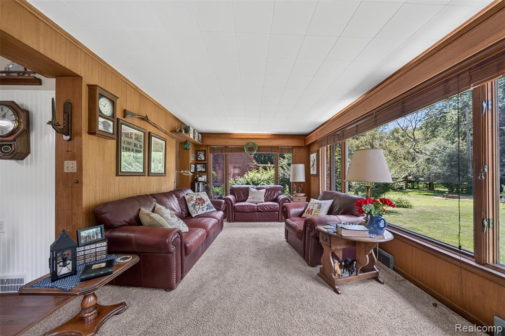18577 San Jose Boulevard, Lathrup Village, MI 48076 — Photo 14