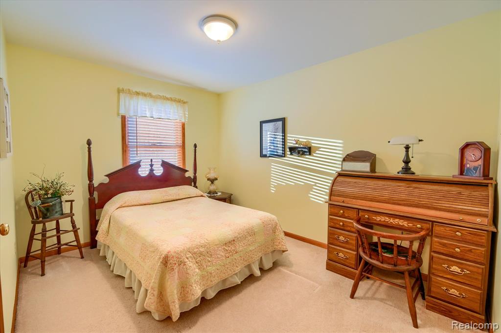 6941 Lake Pleasant Road, North Branch, MI 48461 — Photo 27