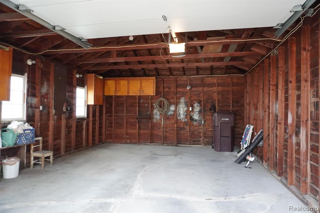 8098 SUNBURST, Center Line, MI 48015 — Photo 17