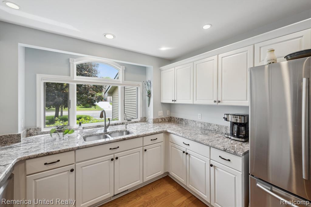 1317 PEPPERGROVE Drive, Brighton, MI 48116 — Photo 19