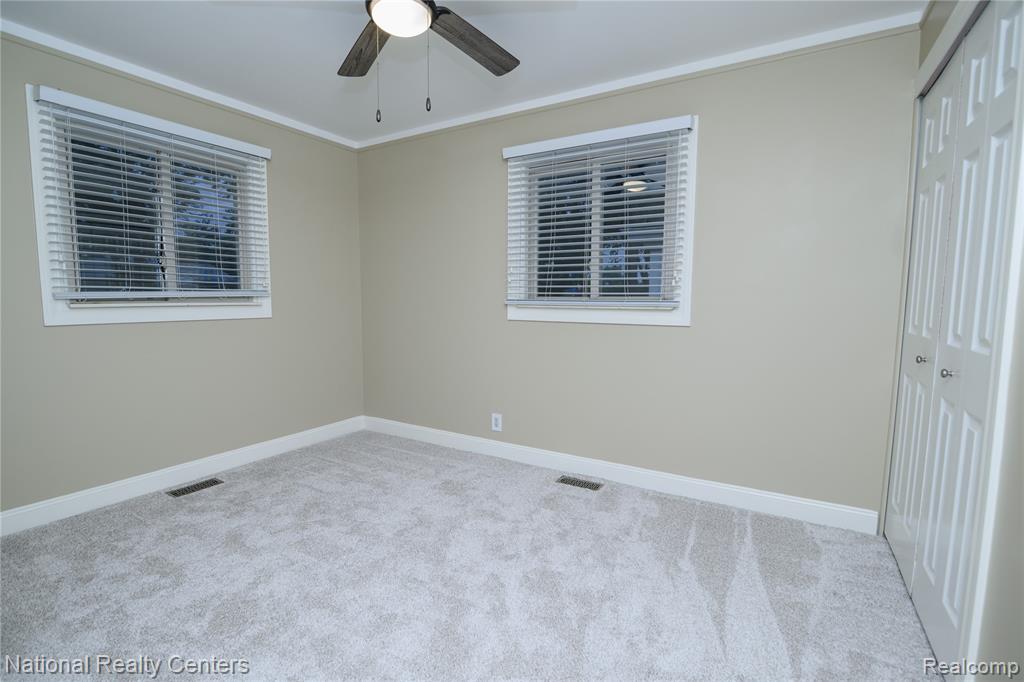 47337 Winthrop Street, Shelby Twp, MI 48317 — Photo 13