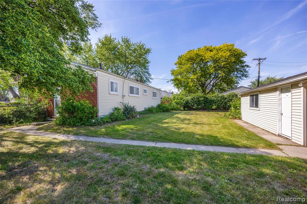939 S Wildwood Street, Westland, MI 48186 — Photo 4