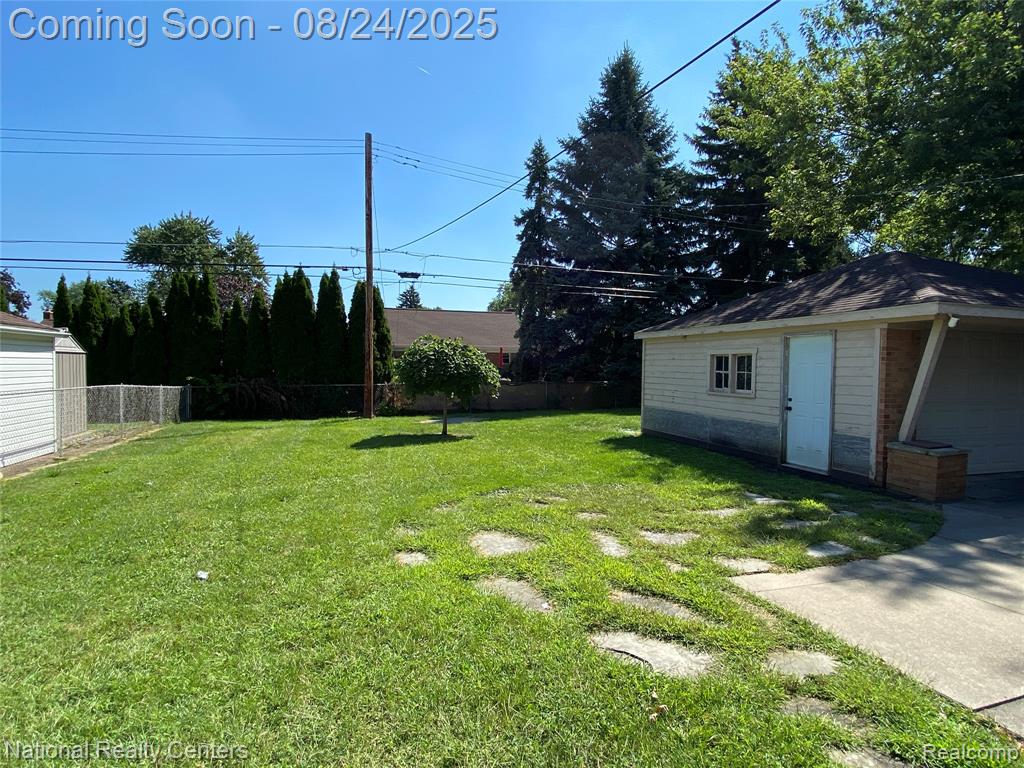 7288 Kingsbury Street, Dearborn Heights, MI 48127 — Photo 30