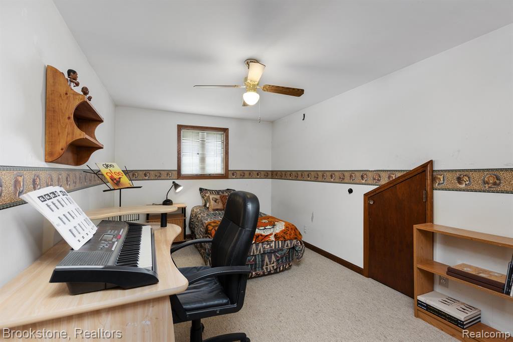 4121 CRYSTAL Street, West Bloomfield, MI 48323 — Photo 26