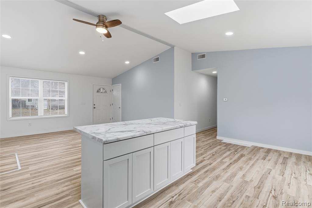 137 S Andre Street, Saginaw, MI 48602 — Photo 16