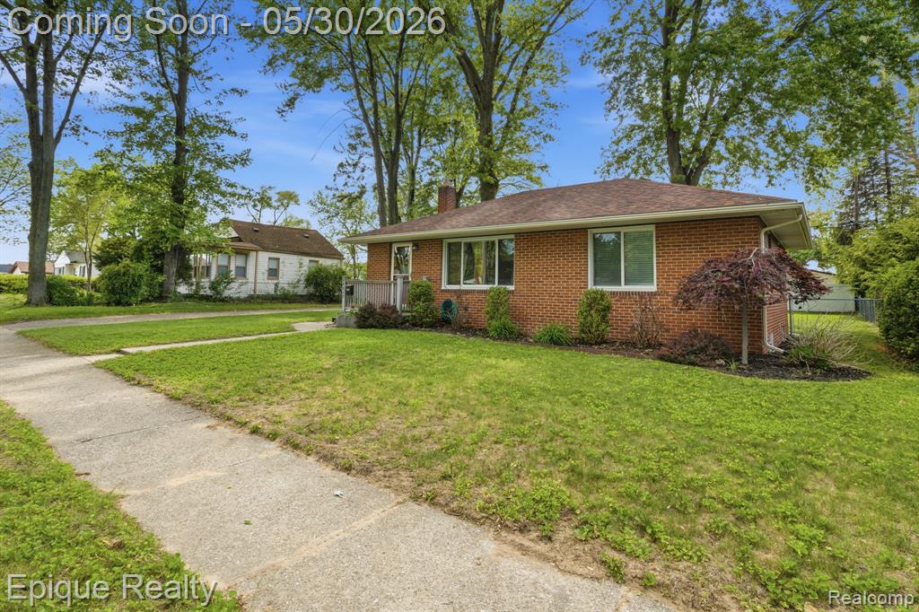 29087 Howard Avenue, Madison Heights, MI 48071 — Photo 4