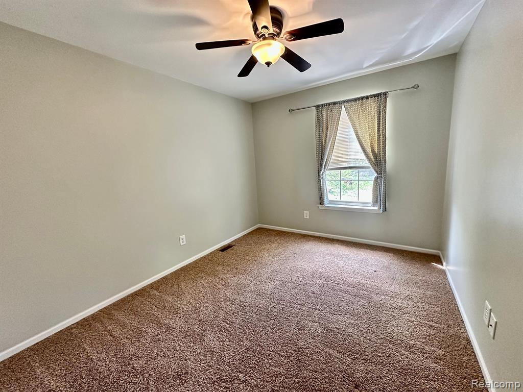 1900 HAWKS NEST Court, 60, Canton, MI 48188 — Photo 17