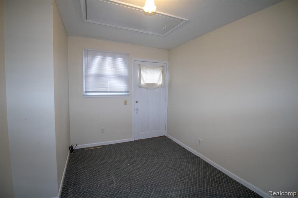 4016 JACKSON Street, Dearborn Heights, MI 48125 — Photo 18
