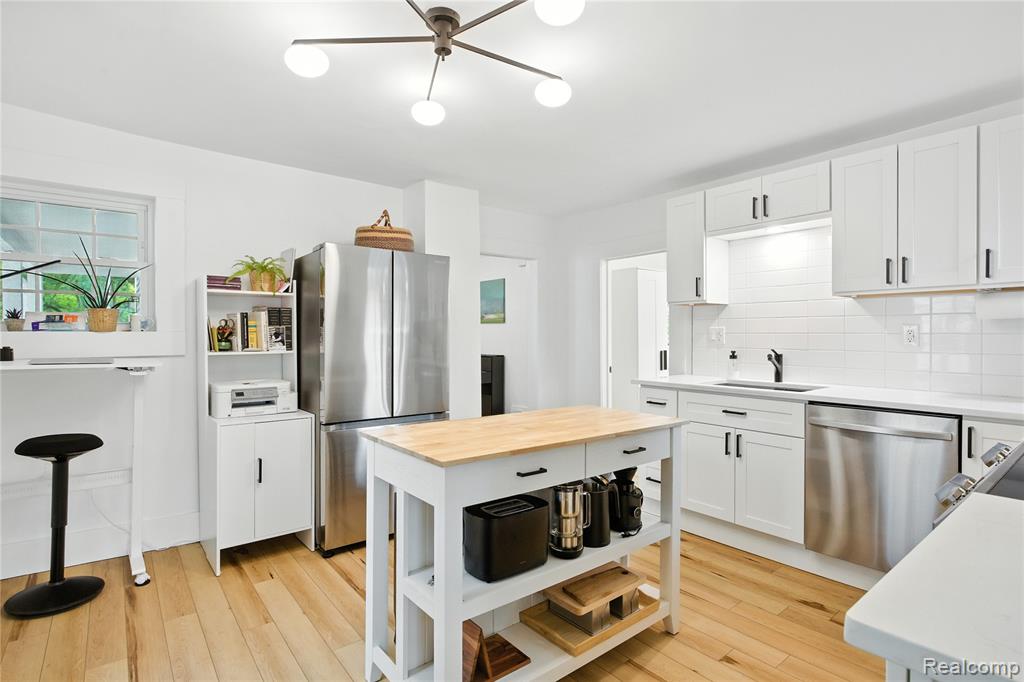 526 Notre Dame Street, Grosse Pointe, MI 48230 — Photo 17