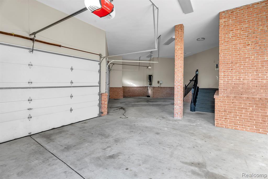 5779 Pinecrest Estates Drive, Ann Arbor, MI 48105 — Photo 57