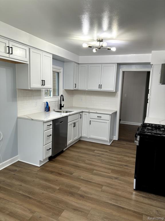 7921 CLIPPERT Street, Taylor, MI 48180 — Photo 8