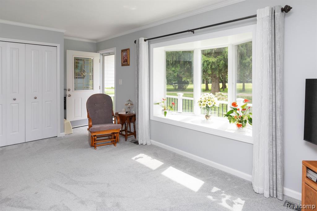 9026 Woodside Road, Northville, MI 48167 — Photo 16
