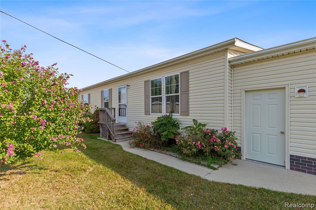111 Riviera, Oakland, MI 48371 — Photo 19