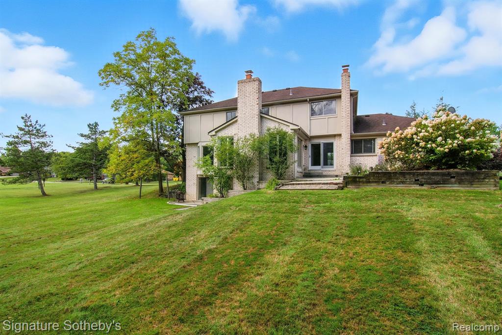 5130 Provincial Drive, Bloomfield Hills, MI 48302 — Photo 24