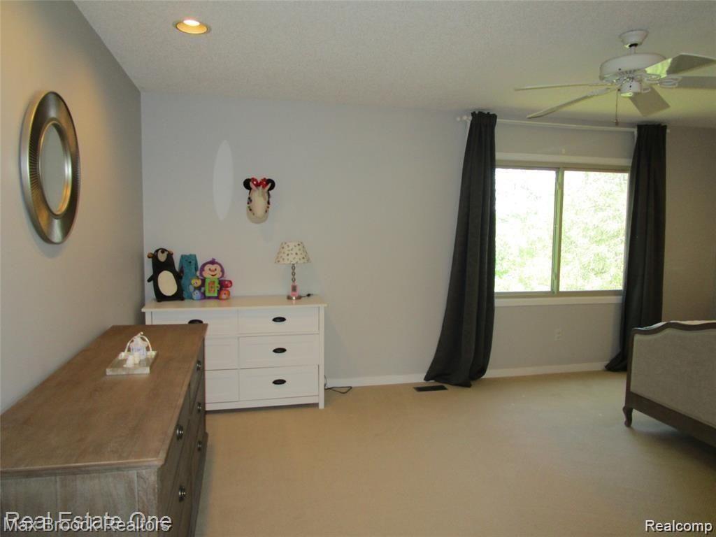 7424 TALL TIMBERS, West Bloomfield, MI — Photo 8