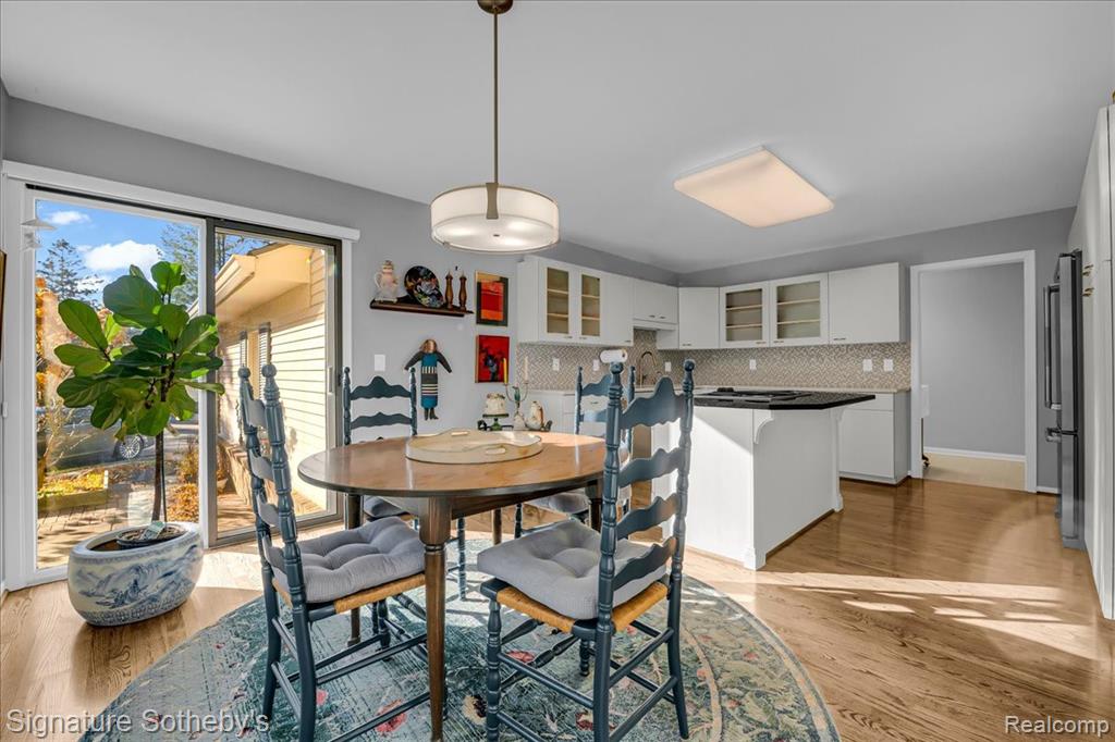 7525 Danbury Drive, West Bloomfield, MI — Photo 8