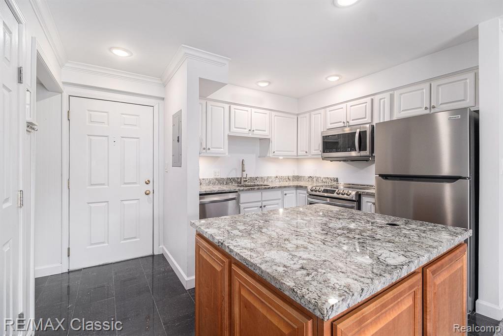 770 DEER Street, 206, Plymouth, MI 48170 — Photo 5