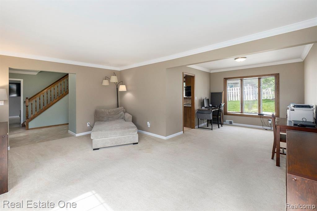 994 HAMPSTEAD Lane, Rochester Hills, MI 48309 — Photo 3