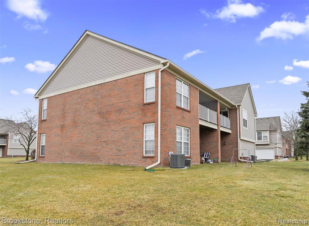 51936 Wave Lane, New Baltimore, MI — Photo 23