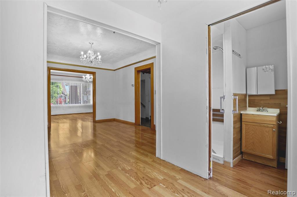 5003 Maple Street, Dearborn, MI 48126 — Photo 6