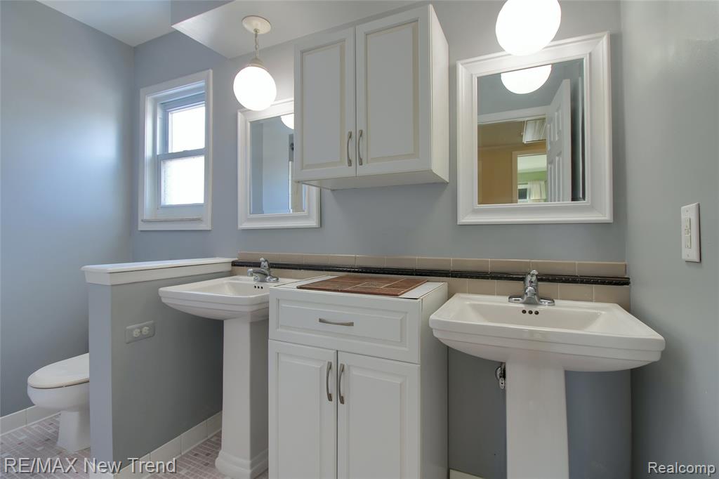 5794 Willow Creek Drive, Canton, MI 48187 — Photo 29