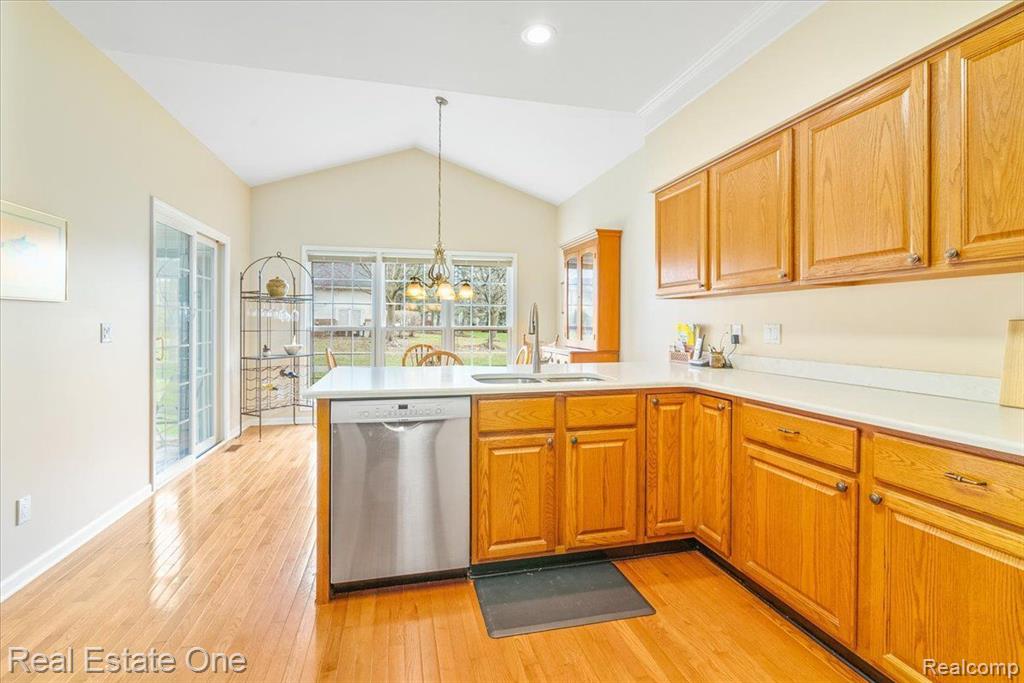 39612 GREENBRIER Court, Northville, MI 48168 — Photo 24