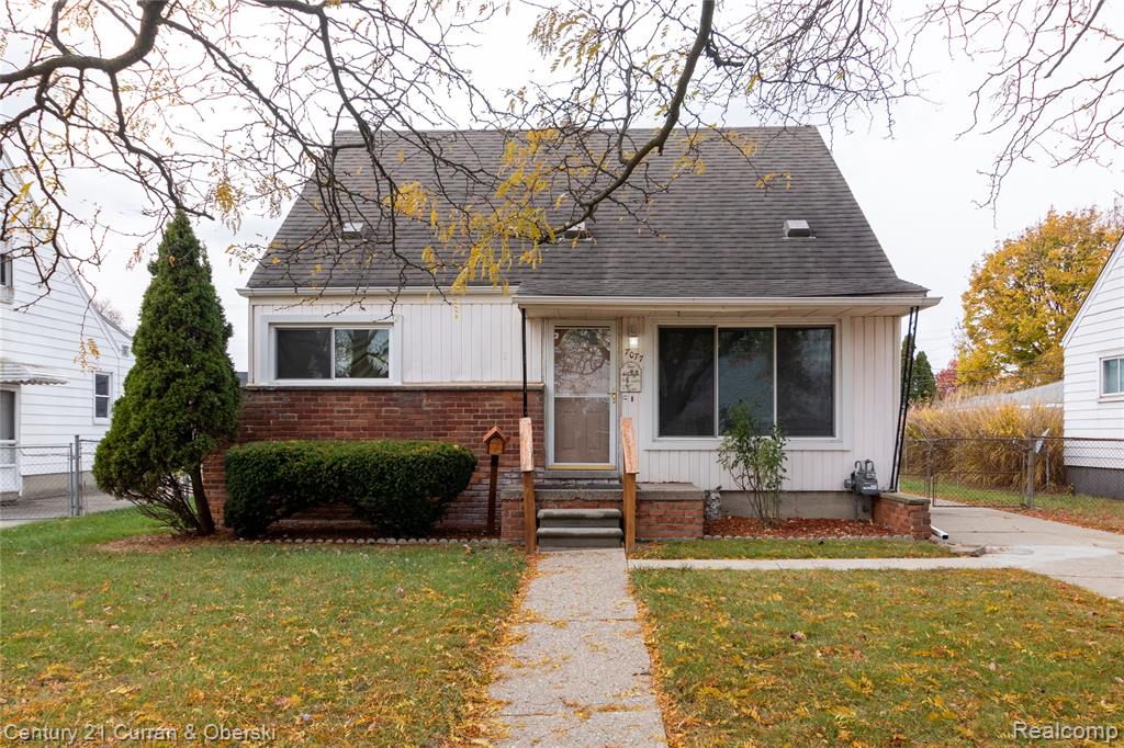 7077 Deering Street, Garden City, MI — front exterior