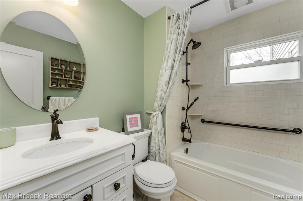 4321 Robinwood Avenue, Royal Oak, MI 48073 — Photo 19