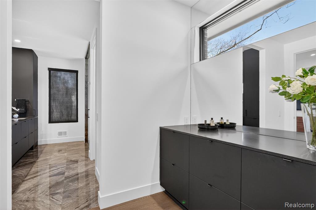7004 Franklin Road, Bloomfield Hills, MI 48301 — Photo 21