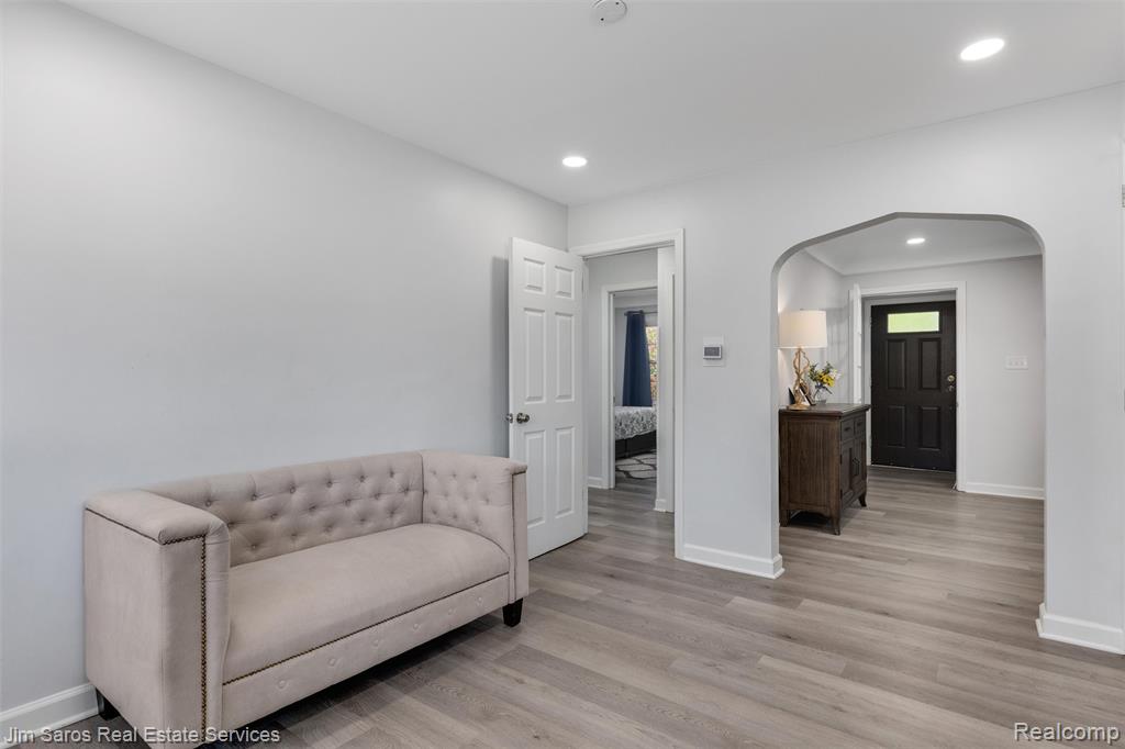 474 Madison Street, Grosse Pointe, MI 48236 — Photo 9