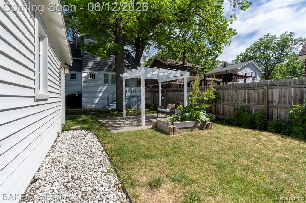 675 W Hazelhurst Street, Ferndale, MI 48220 — Photo 43