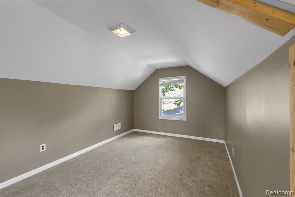 7641 Pelham Road, Allen Park, MI 48101 — Photo 14