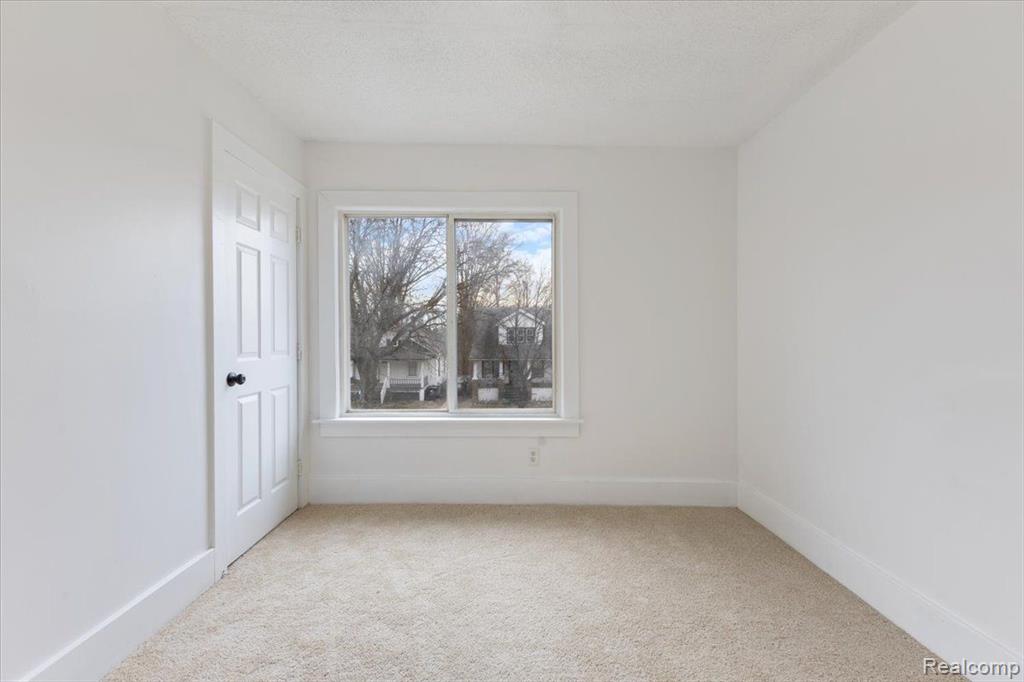 7525 E ROBINWOOD Street, Detroit, MI 48234 — Photo 13