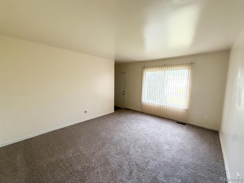 5444 Mendel Berger Drive, Mount Morris, MI 48505 — Photo 5