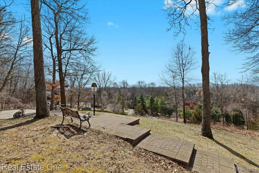 5595 NAVAJO Trail, Pinckney, MI 48169 — Photo 4