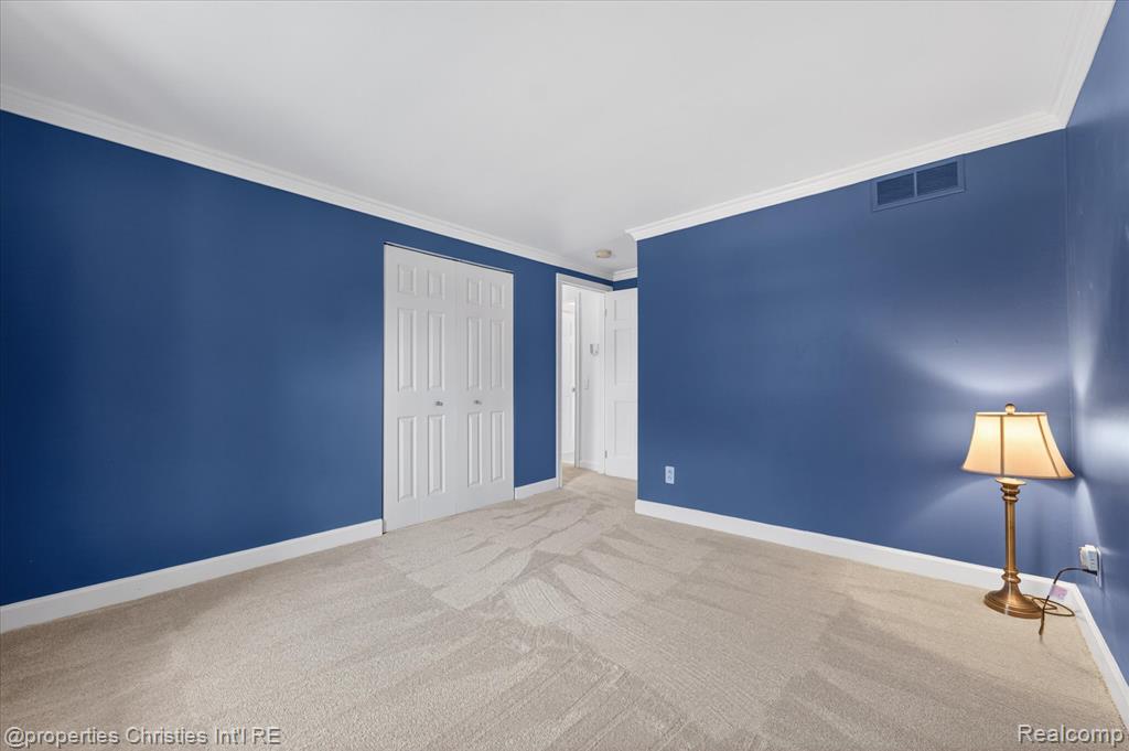 4352 Greenstown Drive, West Bloomfield, MI 48323 — Photo 39