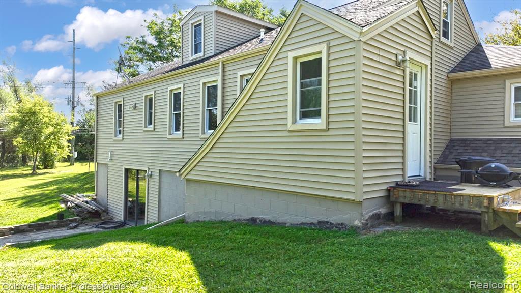 420 W Oakwood Road, Oxford, MI 48371 — Photo 37