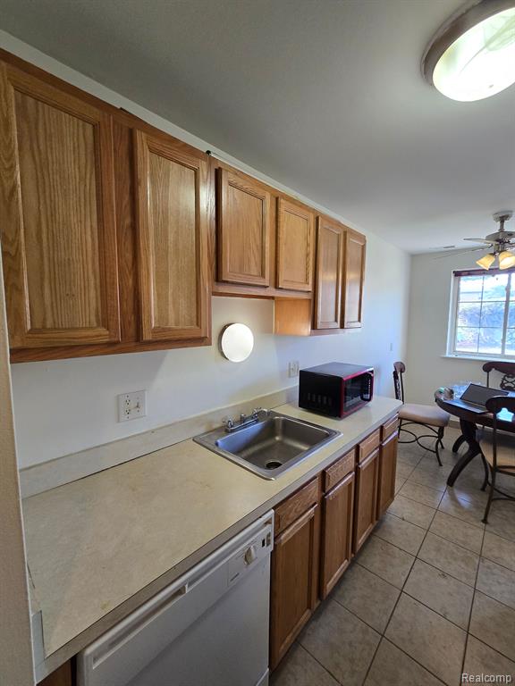 45270 KEDING Street, 103, Utica, MI 48317 — Photo 3