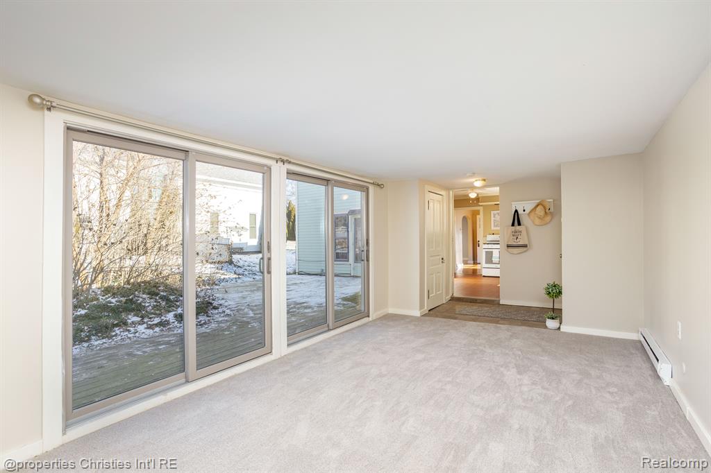 431 Cabinet Street, Milford, MI 48381 — Photo 21