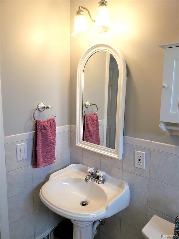 8224 Milburn Street, Westland, MI — Photo 20