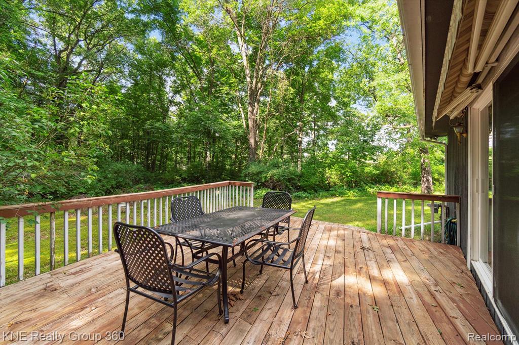 5022 Golf Club Road, Howell, MI 48843 — Photo 41
