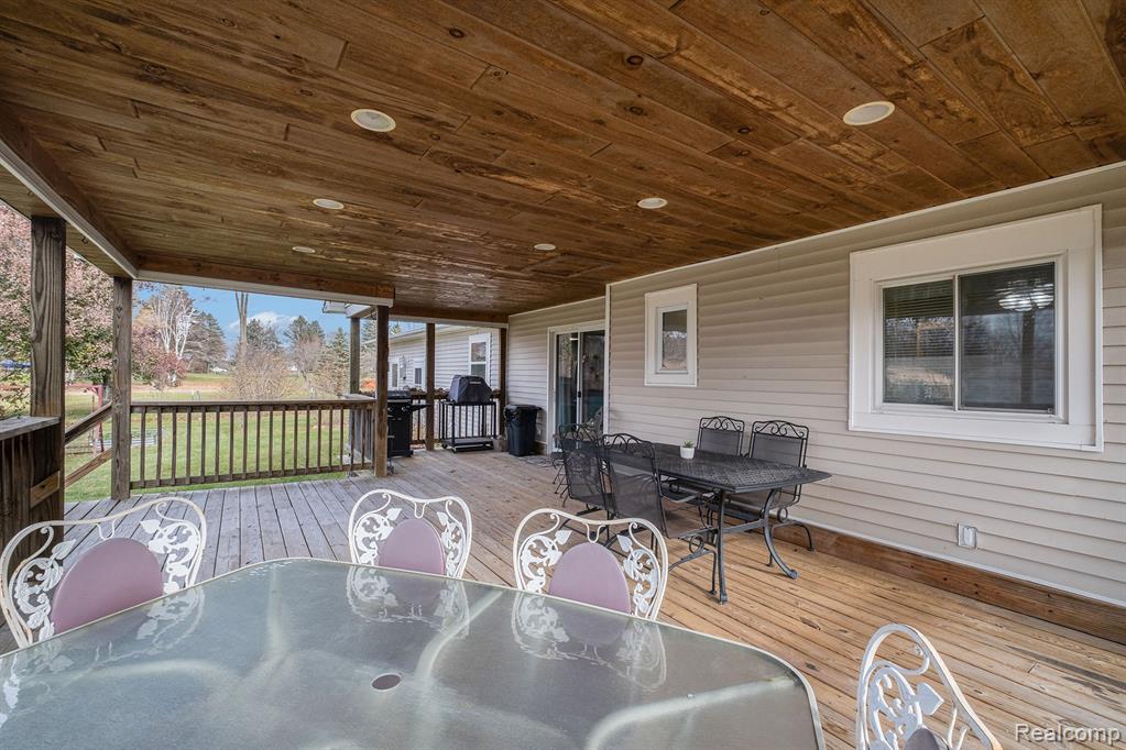 8694 Sheridan Road, Millington, MI 48746 — Photo 16