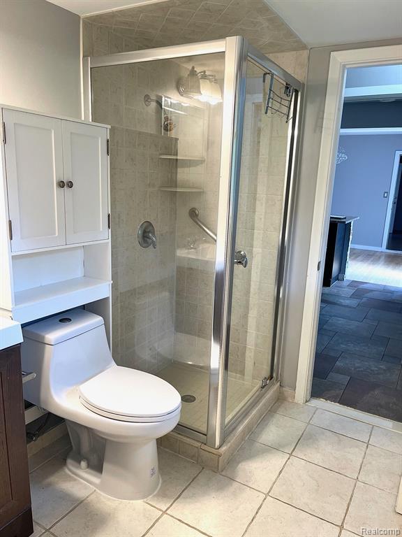 8488 ROBINWOOD Circle, Shelby Twp, MI 48317 — Photo 9