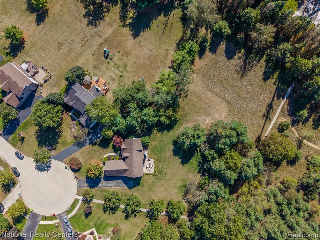 678 Joshua Drive, Highland, MI 48356 — Photo 46