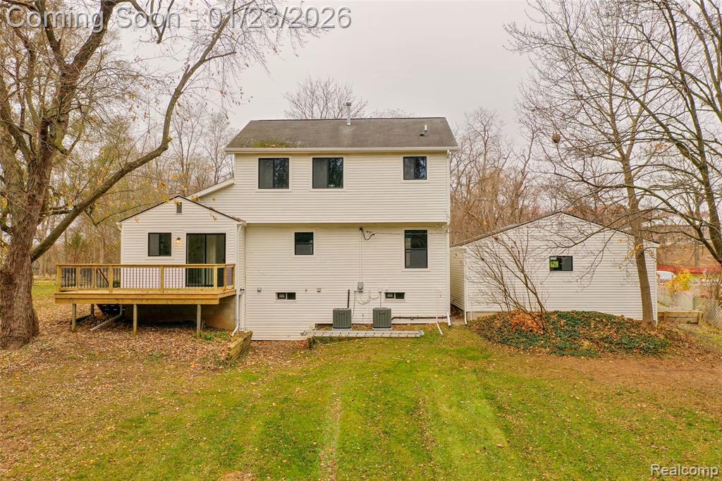 9398 Ortonville Road, Clarkston, MI 48348 — Photo 30