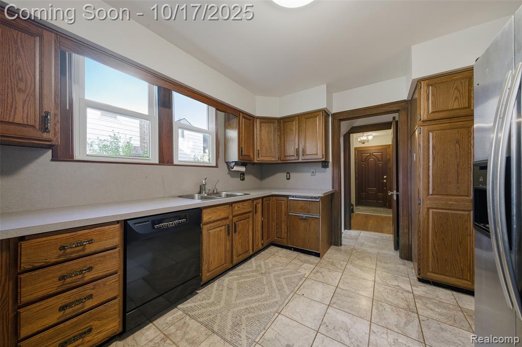 4167 Arlington Drive, Royal Oak, MI 48073 — Photo 9