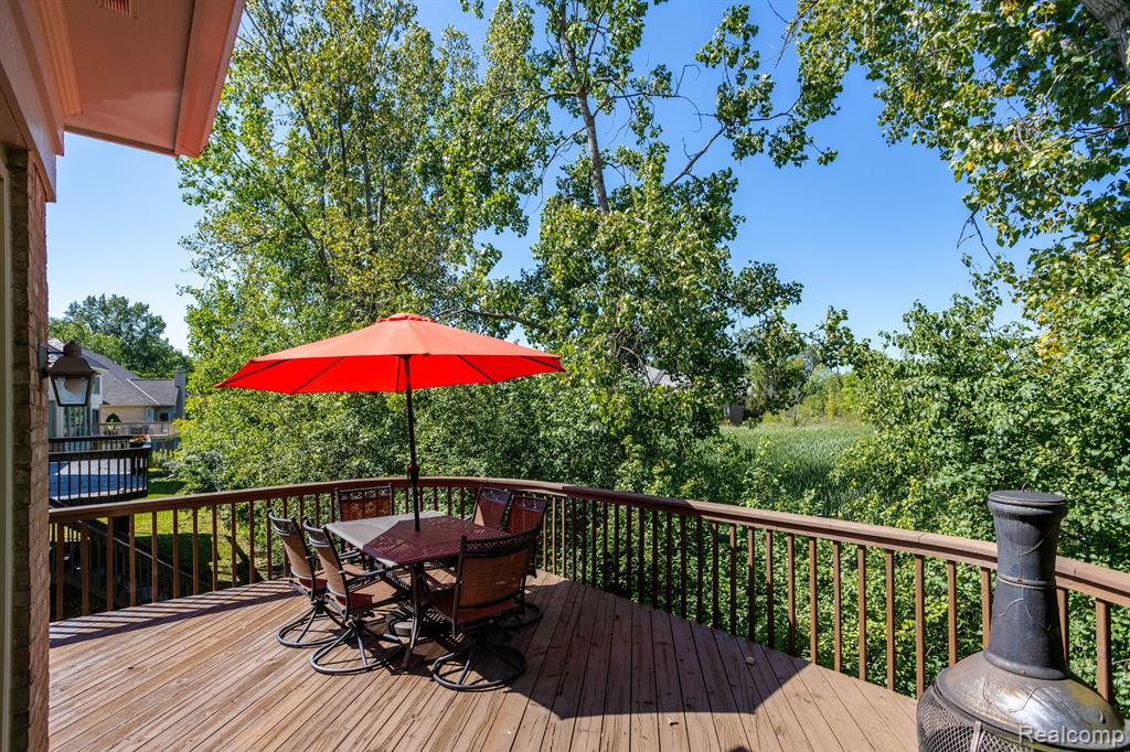 5130 OAKBROOKE Drive, West Bloomfield, MI 48323 — Photo 10
