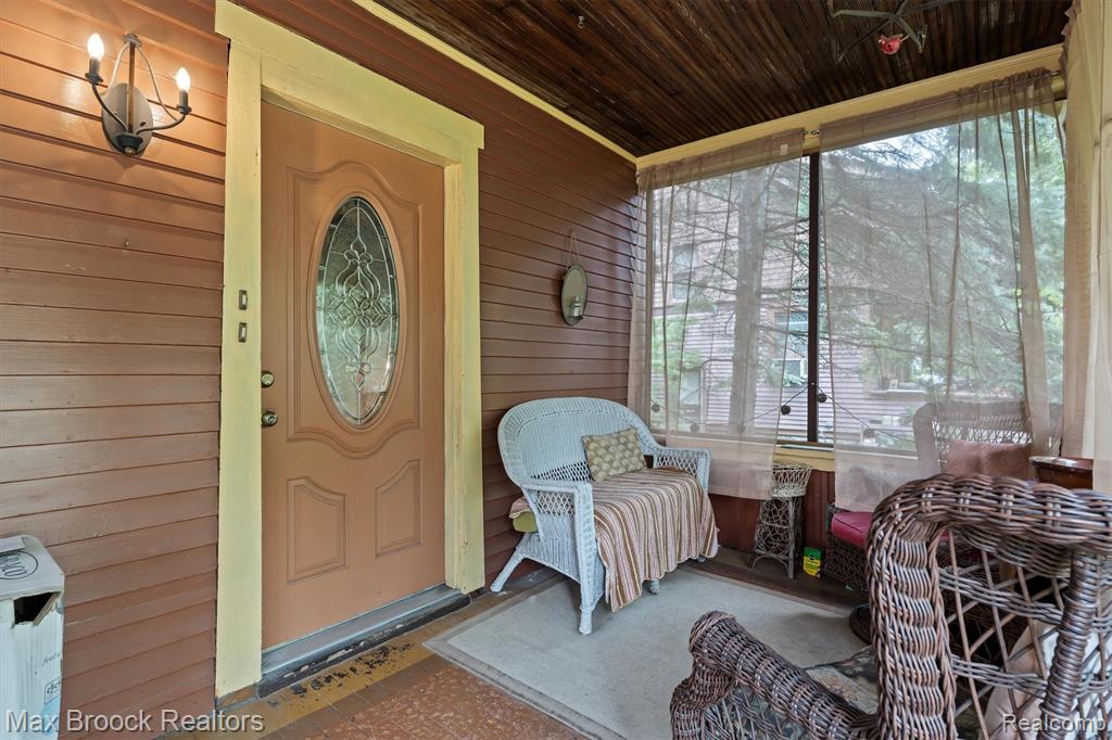 516 S Laurel Street, Royal Oak, MI 48067 — Photo 8