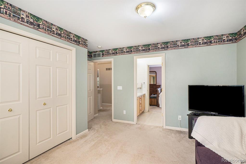 6162 MCCANDLISH Road, Grand Blanc, MI 48439 — Photo 24
