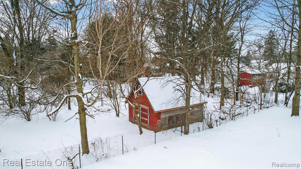3267 Mills Acres Street, Flint, MI 48506 — Photo 39